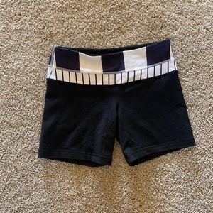 ❗️ reversible ❗️black Lululemon shorts